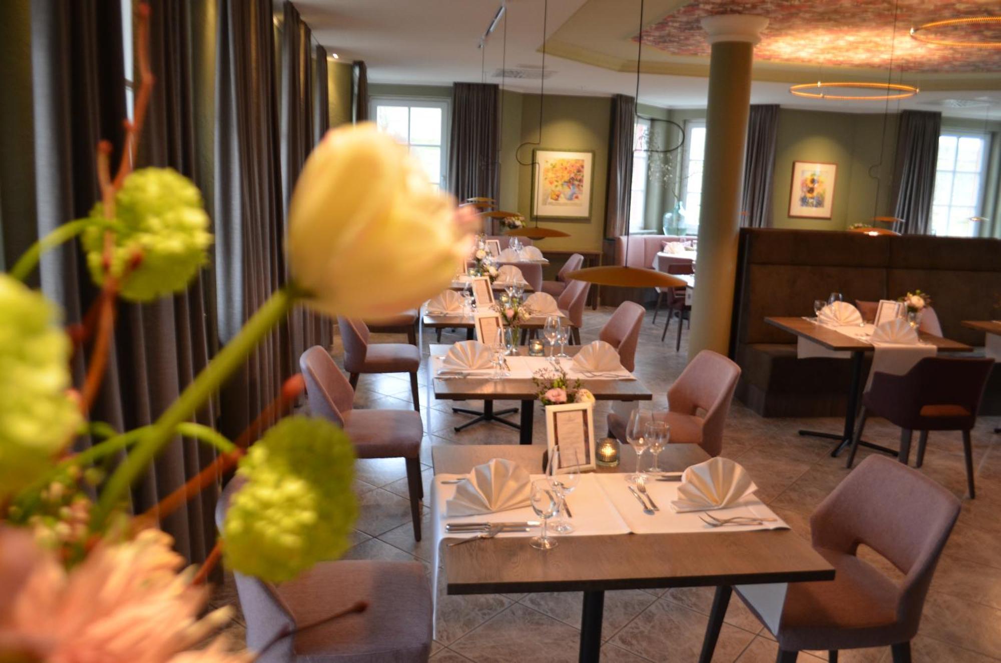 ליינסוויילר Castell Hotel & Restaurant מראה חיצוני תמונה
