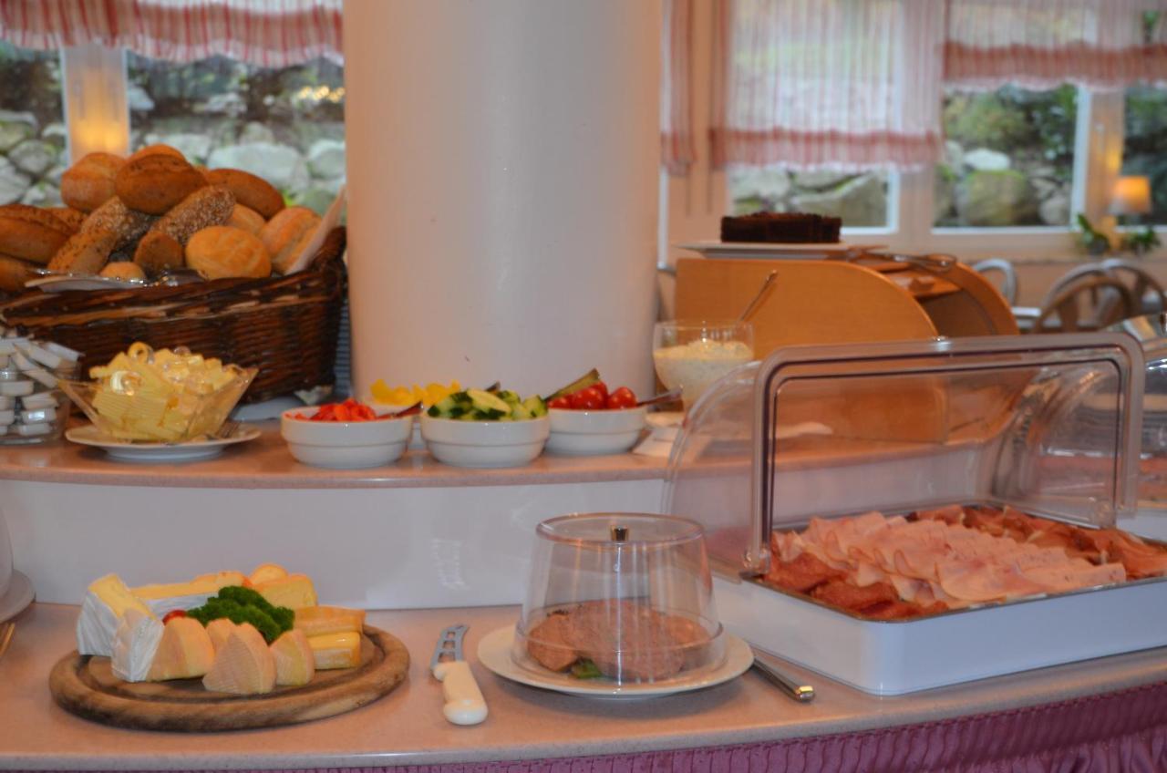 ליינסוויילר Castell Hotel & Restaurant מראה חיצוני תמונה
